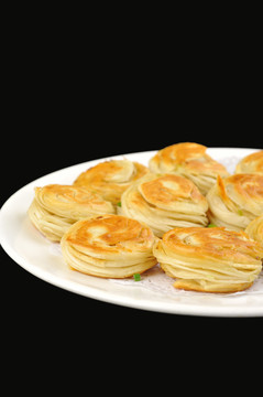 金黄酥脆满口香——黄金大饼的制作与风味