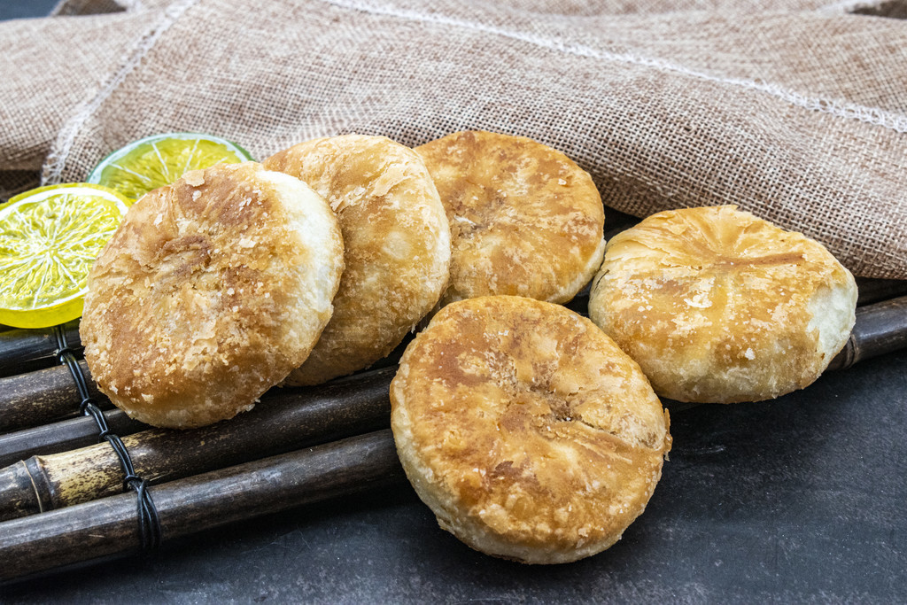 面点艺术的典范 香酥饼的高清摄影与视觉呈现